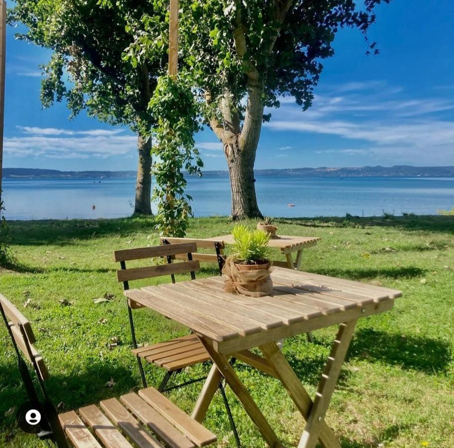 Camping Smeraldo Trevignano Romano Ngoại thất bức ảnh